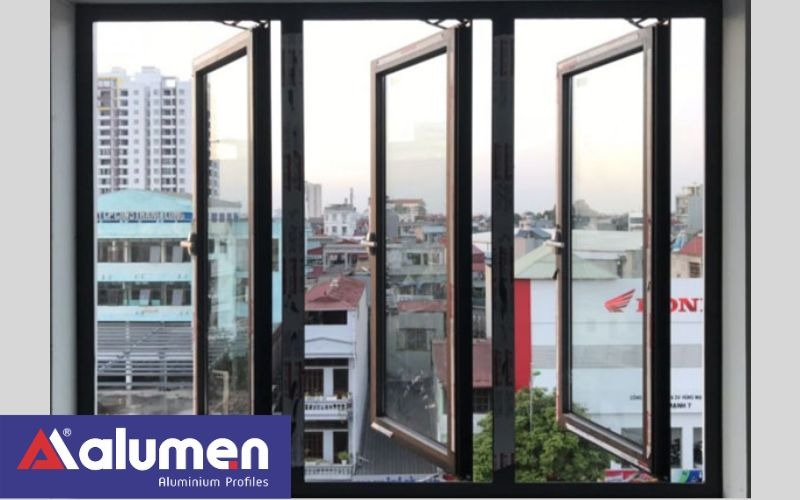 Hình ảnh mẫu thi công hoàn thành về cửa nhôm 3 cánh mở quay