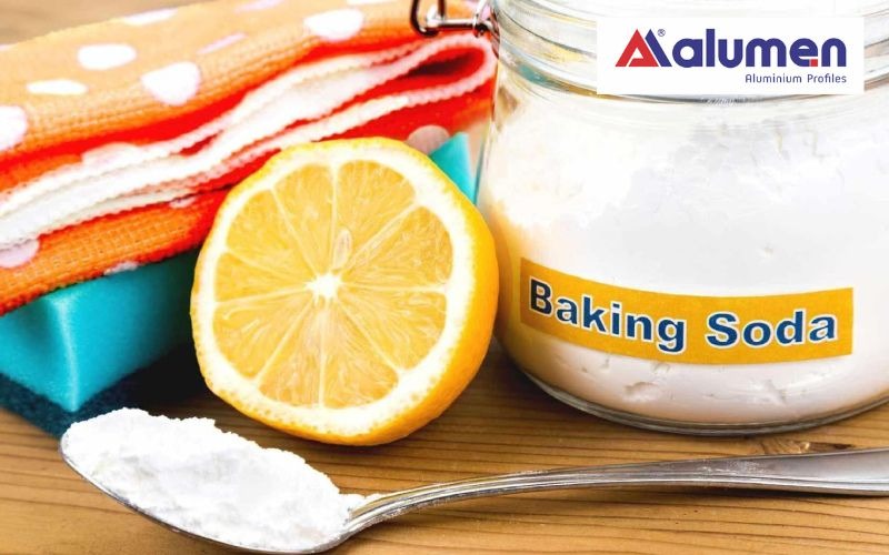 Baking soda có thể làm sạch vết ố lâu năm