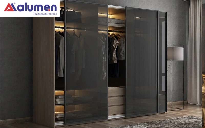 Tủ quần áo mở lùa giúp tiết kiệm tối đa không gian phòng ngủ