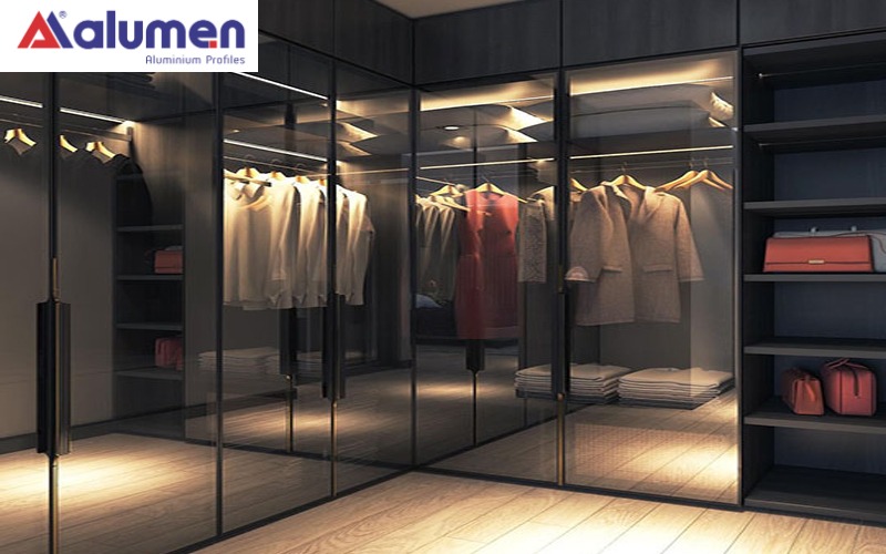 Tủ quần áo nhôm cánh kính Alumen sở hữu nhiều ưu điểm vượt trội so với các dòng tủ quần áo thông thường