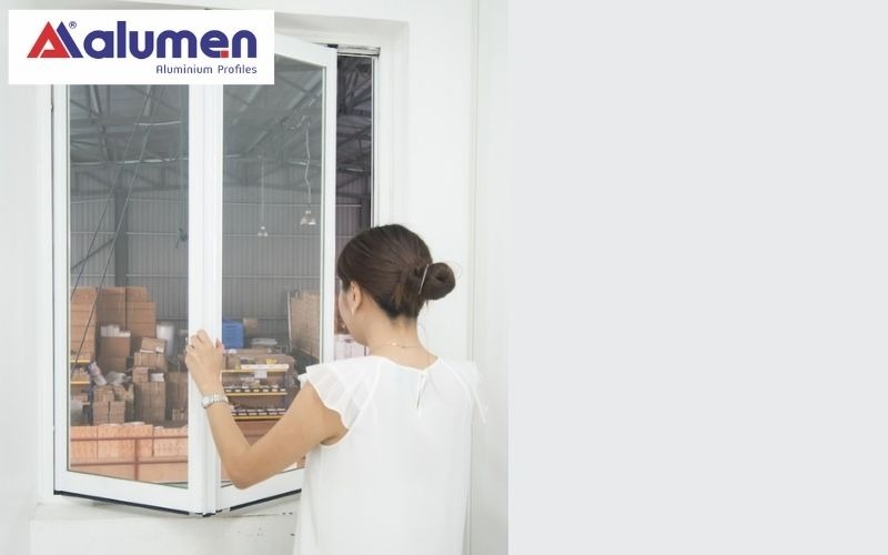 Tổng hợp các mẫu cửa sổ nhôm kính xếp gấp 2 cánh hot nhất 2024