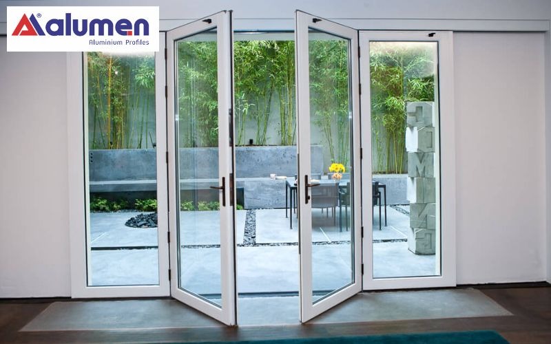 Cấu tạo cửa nhôm Xingfa và Eurowindow có nhiều điểm khác biệt