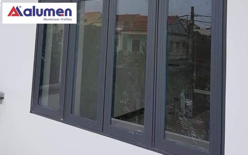 Mẫu cửa sổ nhôm Xingfa 4 cánh mở quay dành cho công trình có diện tích dưới 120m2