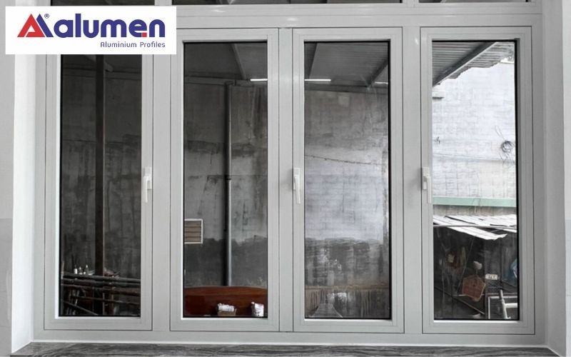 Mẫu cửa sổ nhôm Xingfa 4 cánh mở quay đẹp sang dành cho gia chủ mệnh Kim